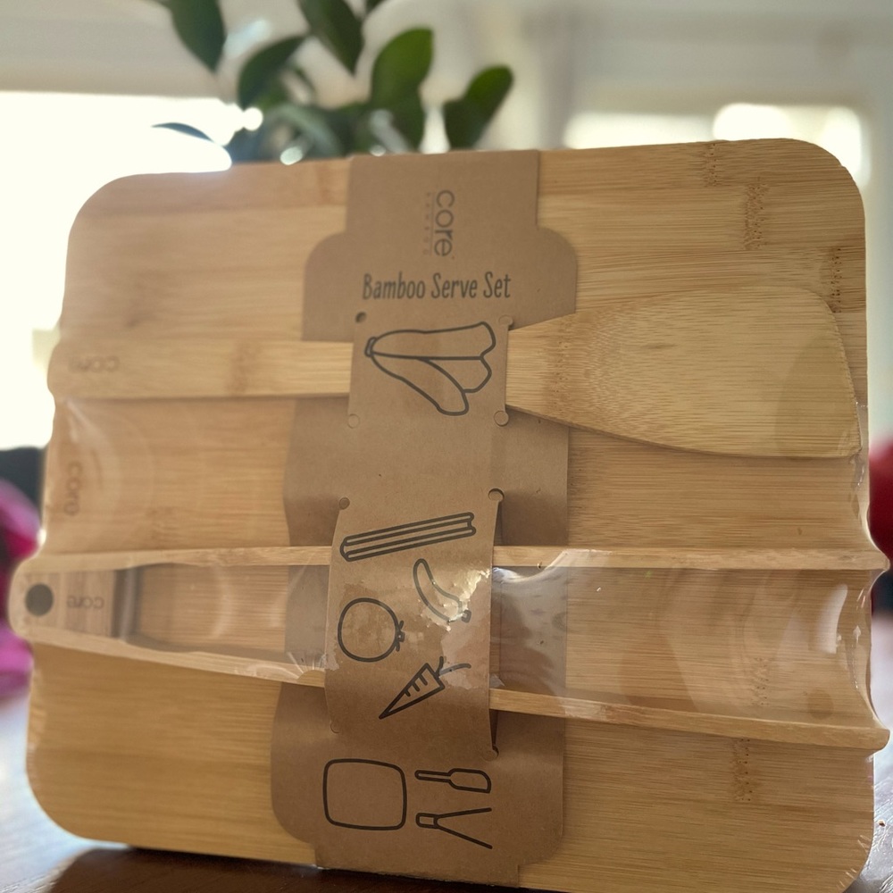 CORE BAMBOO cutting board and serve set.